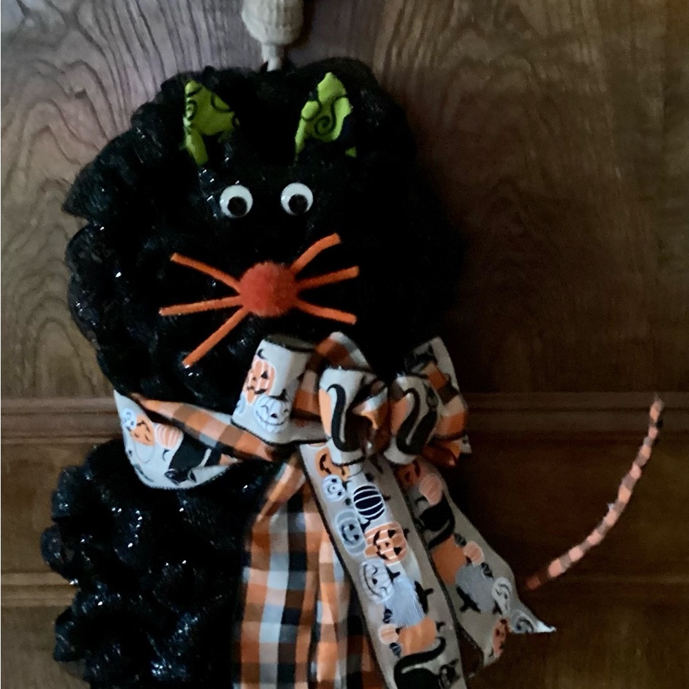 Halloween black wreath